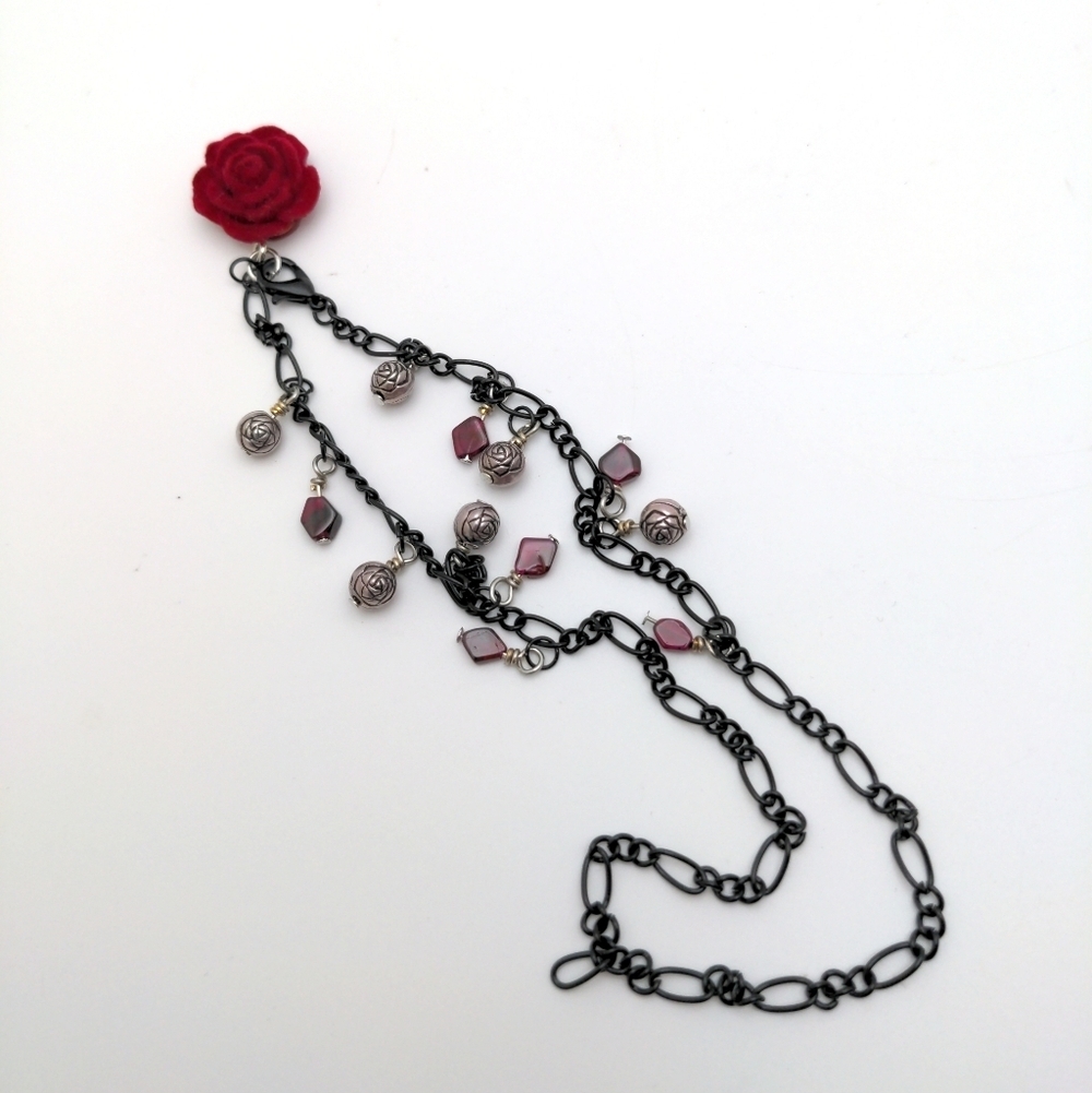 381MIDALANE Black Chain Choker with Garnet and Rose Accents - Picture 16 of 16